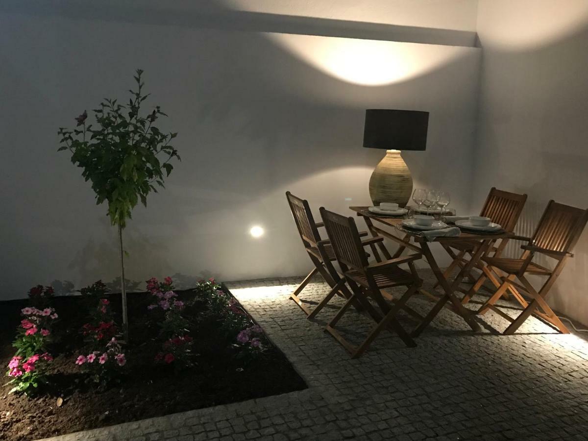 エヴォラCasa Do Cabido - Elegance In Simple Traitsアパートメント エクステリア 写真